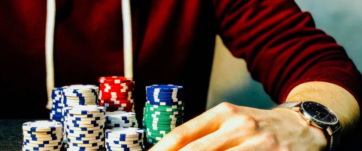 jocul lent în poker